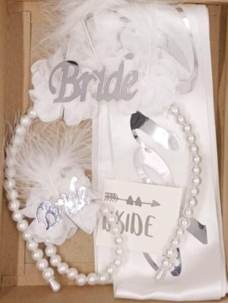 SET TAÇ İNCİLİ KUŞAK DÖVME 4 LÜ BEYAZ GÜMÜŞ