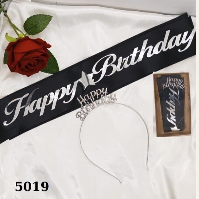 SET TAÇ METAL KUŞAK HAPPY SİYAH ZEMİN GÜMÜŞ YAZILI