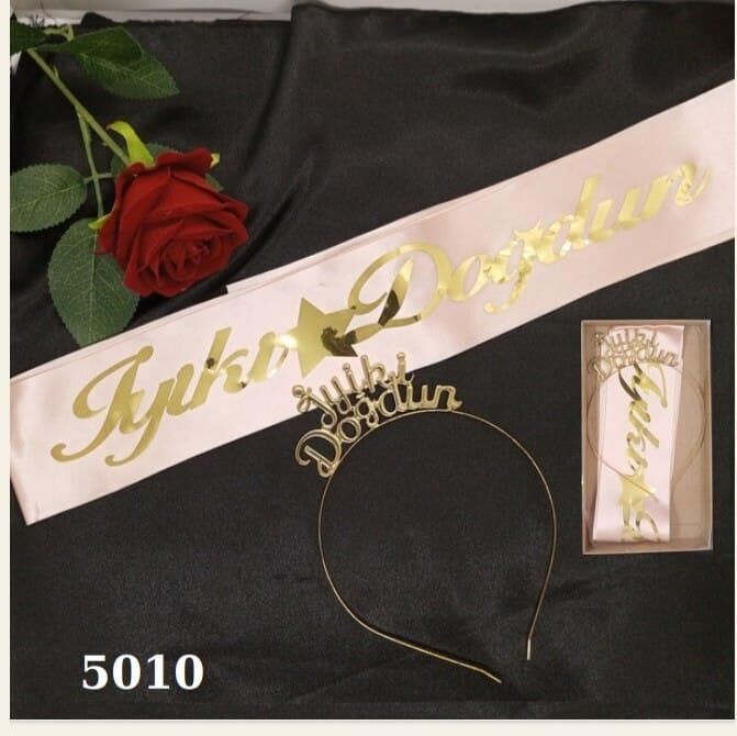 SET TAÇ METAL KUŞAK İYİKİ D.PEMBE ZEMİN GOLD YAZI