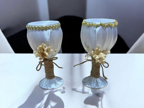 İĞNELİK ÇİÇEKLİ KREM