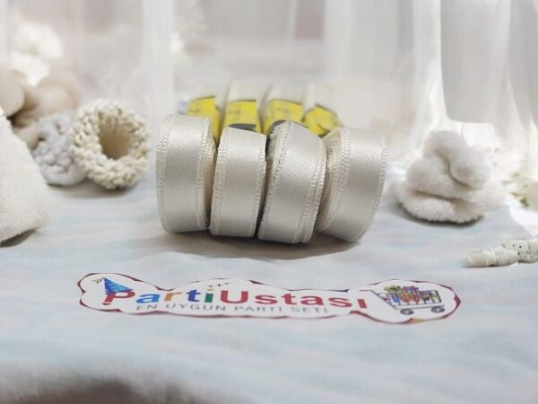 KURDELE SATEN 2 CM 10 METRE (1 PK 10 AD) KREM